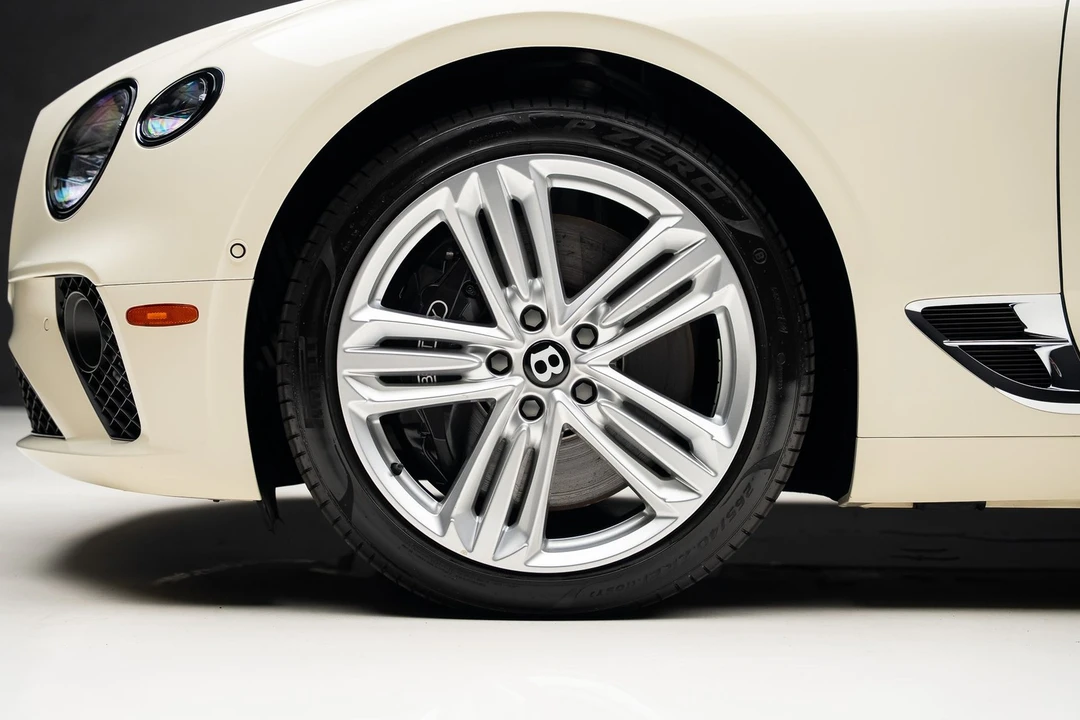 2023 Bentley Continental GTC - Image 19 of 31