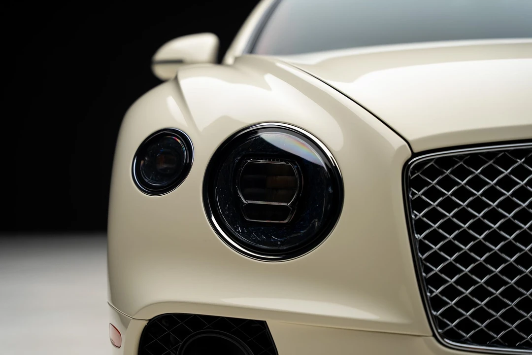 2023 Bentley Continental GTC - Image 9 of 31