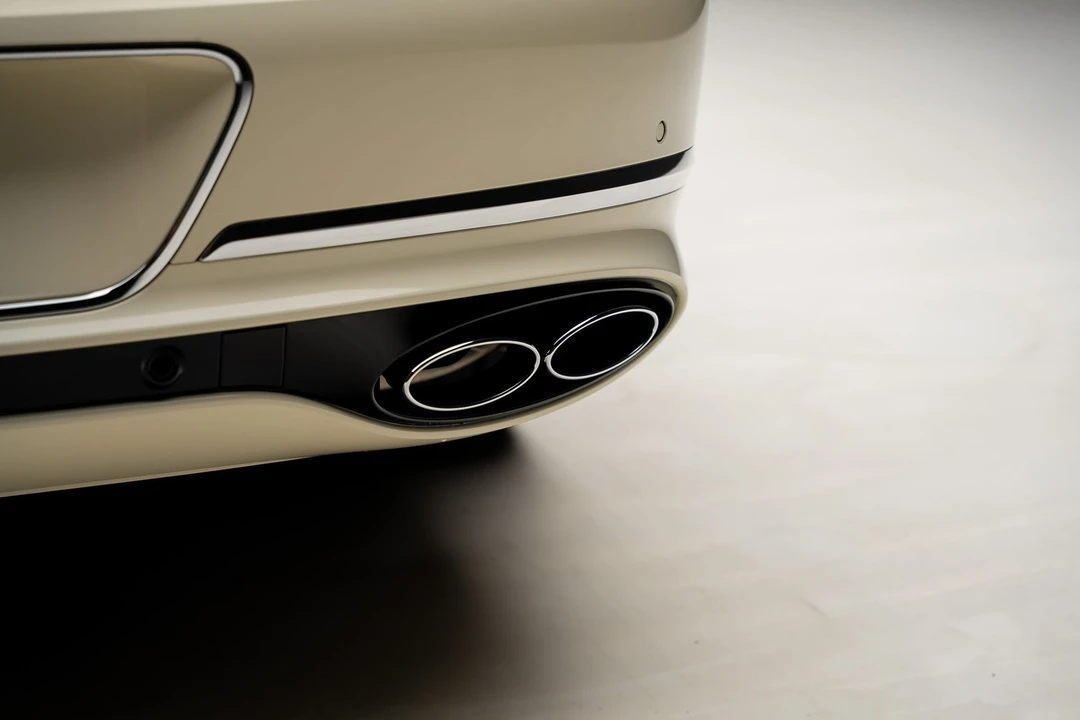2023 Bentley Continental GTC - Image 31 of 31