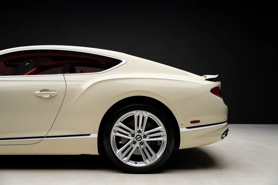 2023 Bentley Continental GTC - Image 20 of 31