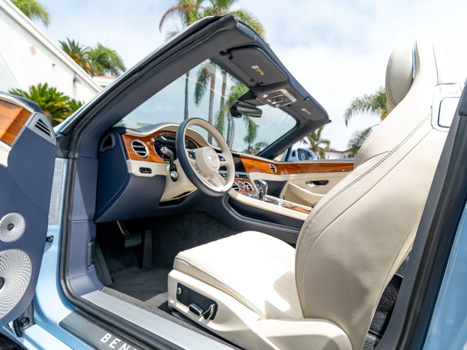 2023 Bentley Continental GTC - Image 10 of 31