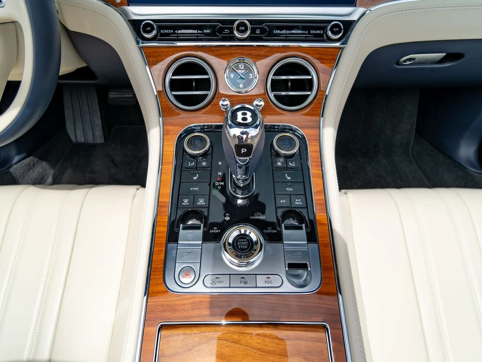 2023 Bentley Continental GTC - Image 19 of 31