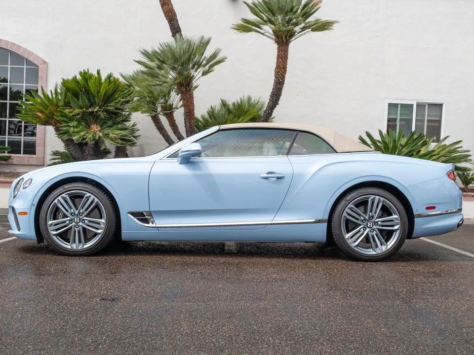 2023 Bentley Continental GTC - Image 24 of 31