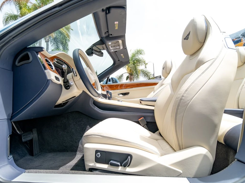 2023 Bentley Continental GTC - Image 11 of 31