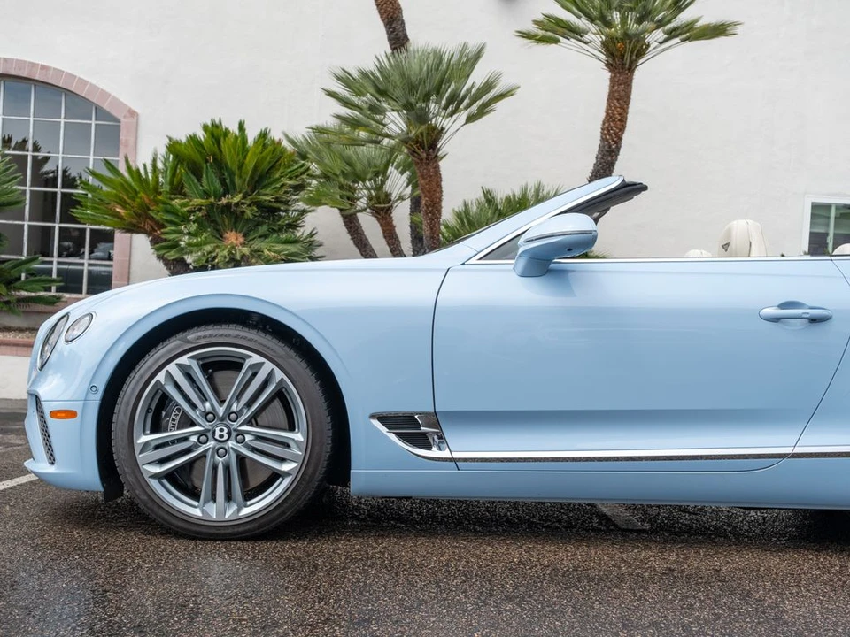 2023 Bentley Continental GTC - Image 21 of 31