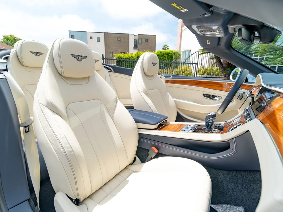 2023 Bentley Continental GTC - Image 16 of 31