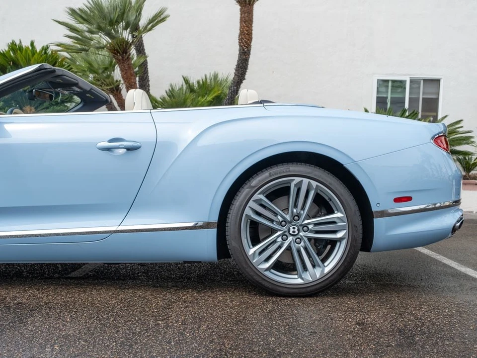 2023 Bentley Continental GTC - Image 22 of 31