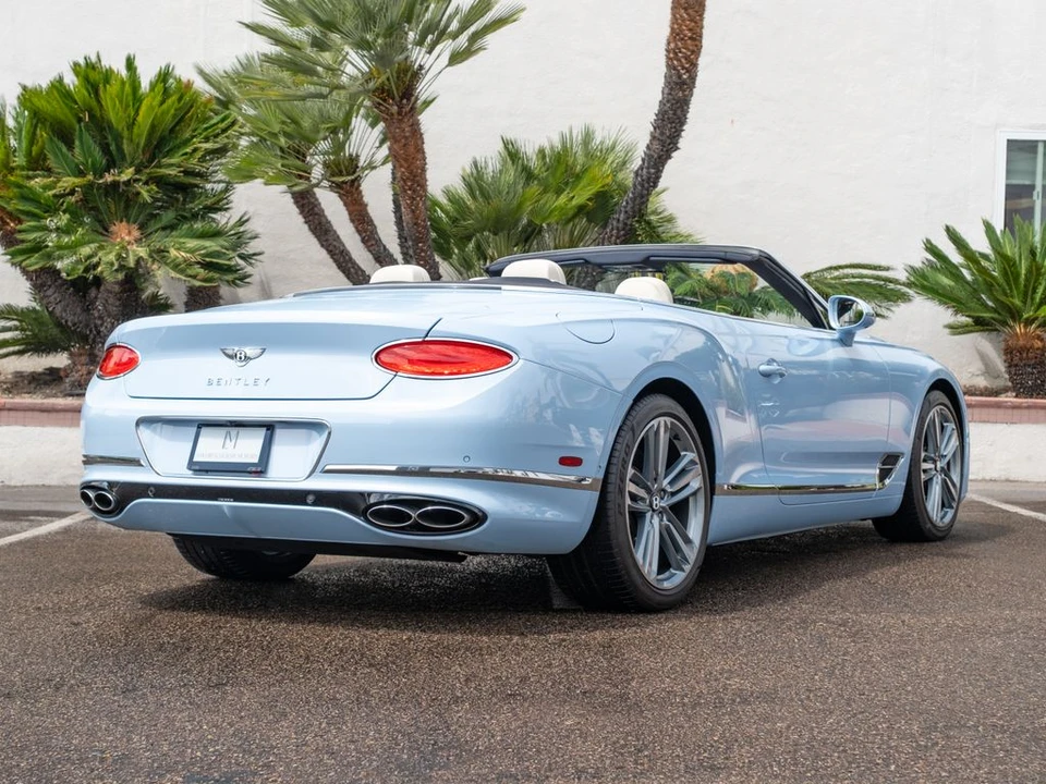 2023 Bentley Continental GTC - Image 30 of 31
