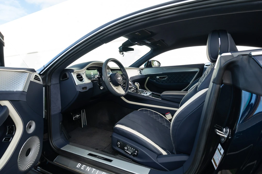2023 Bentley Continental GT Speed 3rd Gen - Image 25 of 31