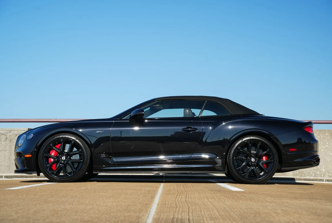 2023 Bentley Continental GT Speed 3rd Gen - Image 13 of 31