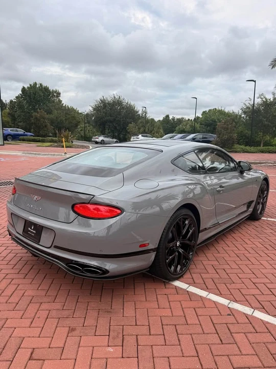 2023 Bentley Continental GT 3rd Gen - Image 7 of 17