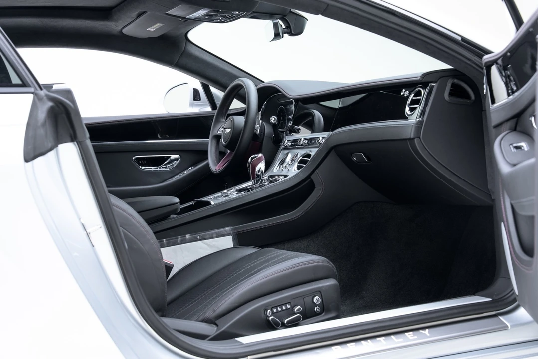 2023 Bentley Continental GT 3rd Gen - Image 29 of 31