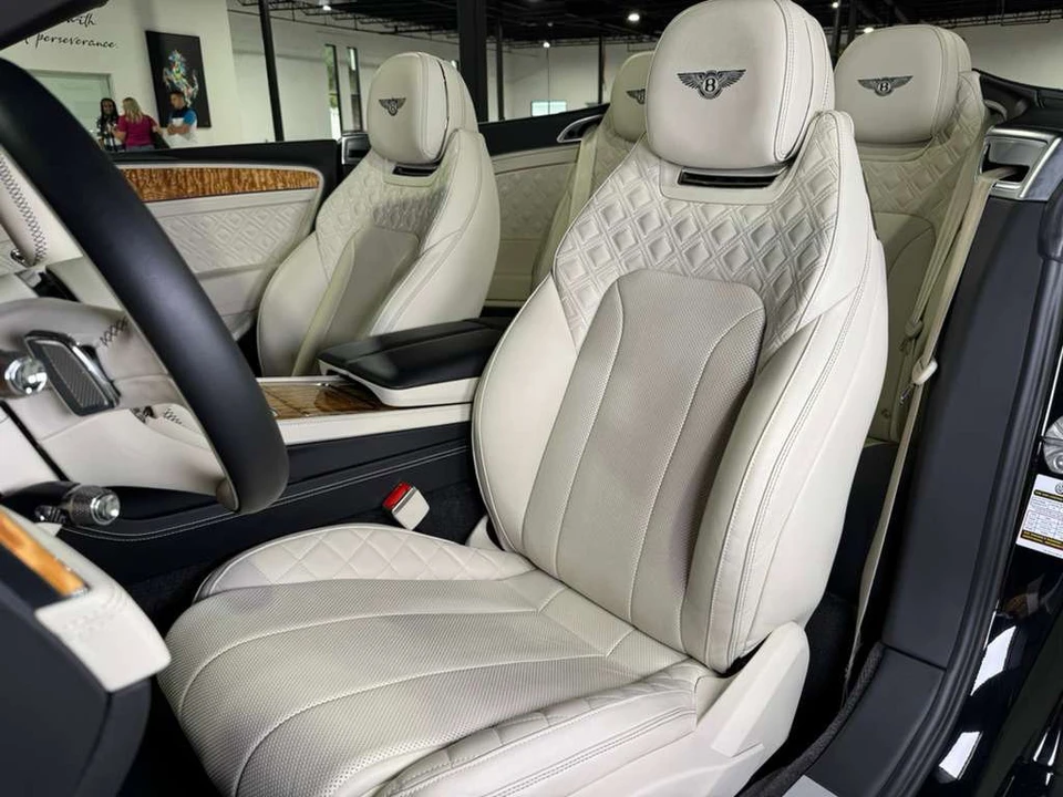 2023 Bentley Continental GTC - Image 18 of 21