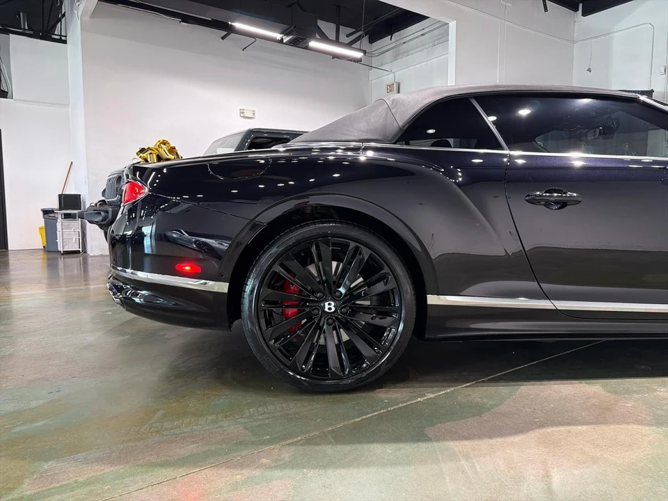 2023 Bentley Continental GTC - Image 9 of 31