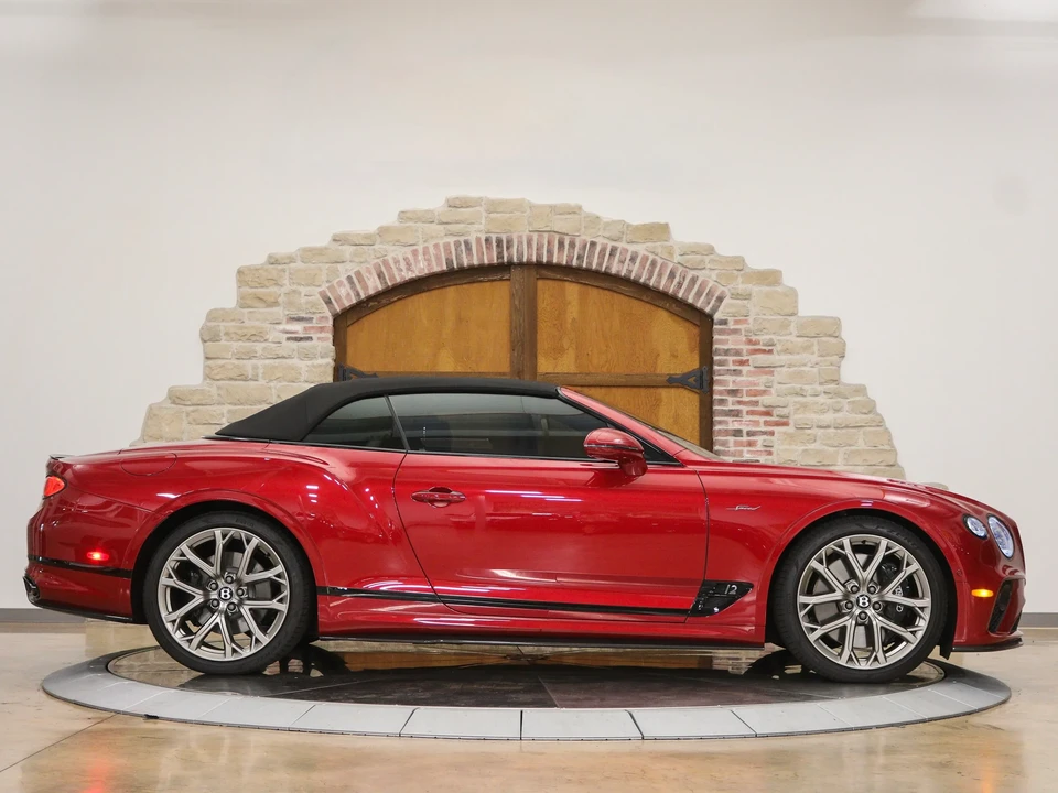2023 Bentley Continental GT Speed 3rd Gen - Image 24 of 31