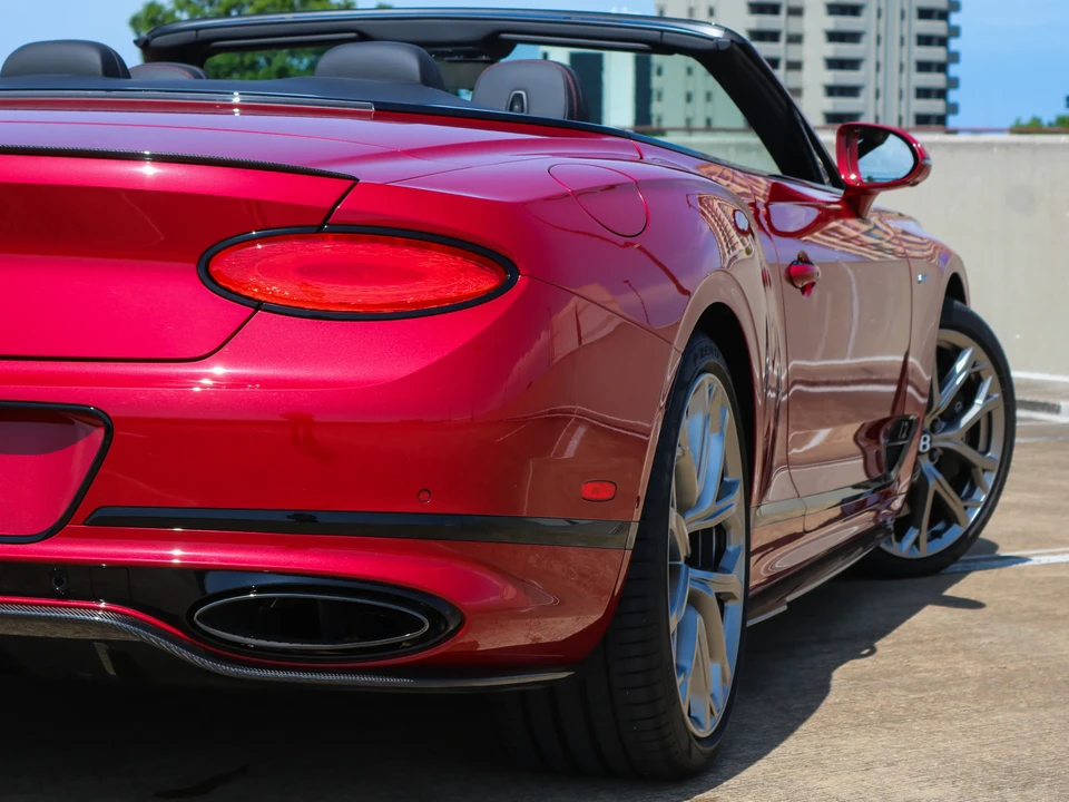 2023 Bentley Continental GT Speed 3rd Gen - Image 17 of 31