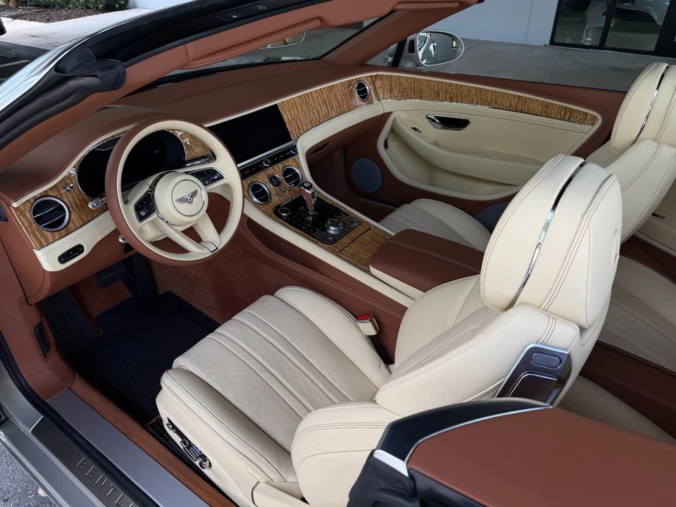 2023 Bentley Continental GT 3rd Gen - Image 27 of 31