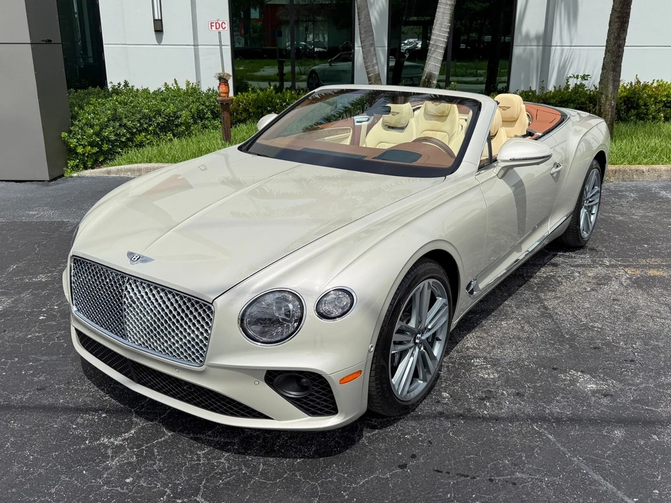 2023 Bentley Continental GT 3rd Gen - Image 14 of 31
