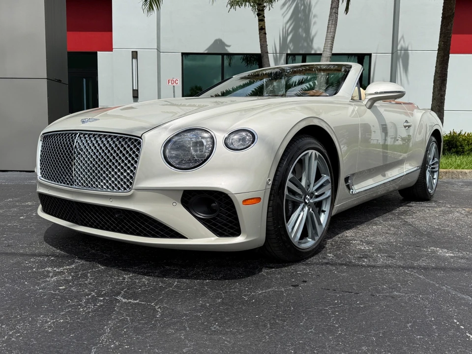 2023 Bentley Continental GT 3rd Gen - Image 15 of 31