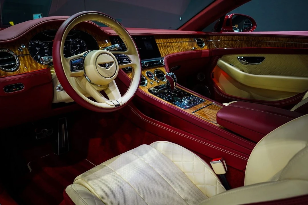 2023 Bentley Continental GT Speed 3rd Gen - Image 26 of 31