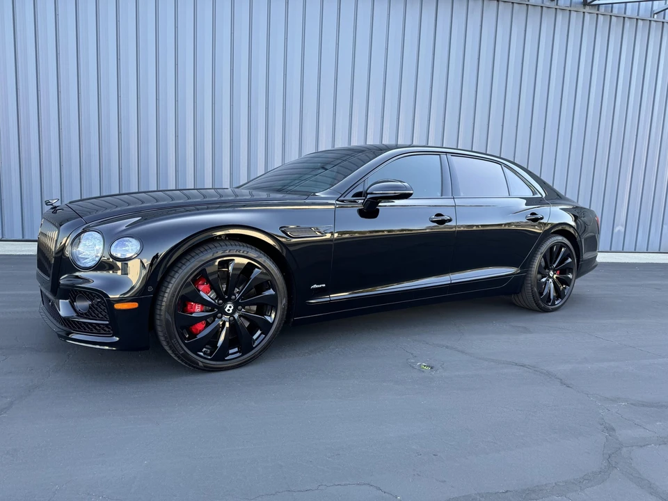 2023 Bentley Continental Flying Spur - Image 2 of 31