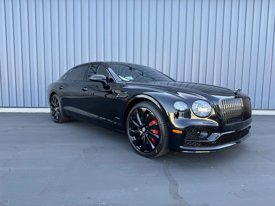 2023 Bentley Continental Flying Spur - Image 8 of 31
