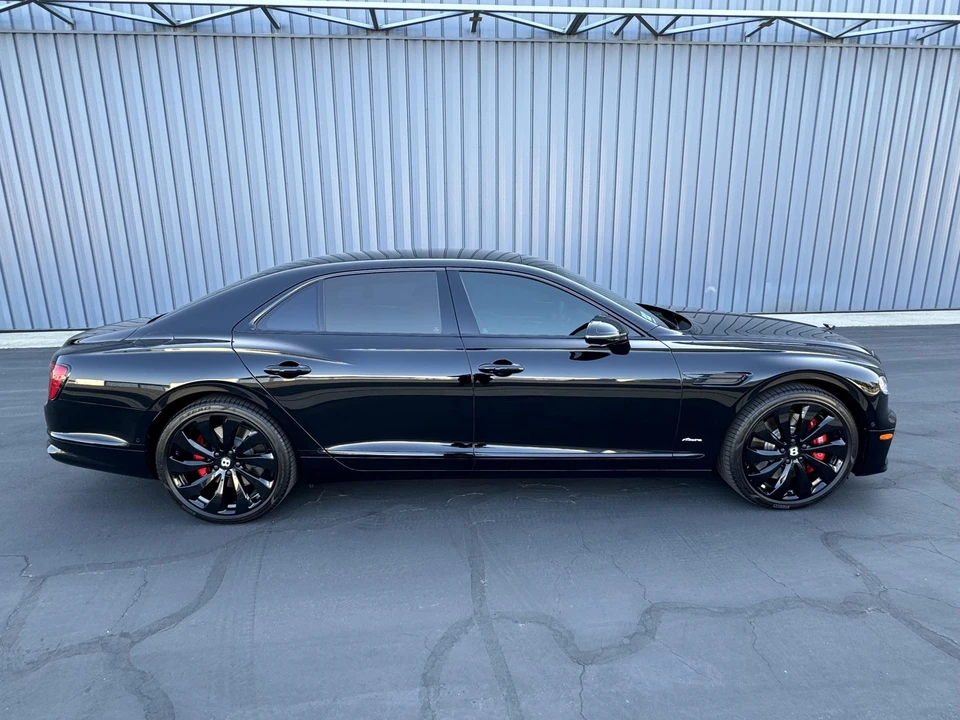 2023 Bentley Continental Flying Spur - Image 11 of 31