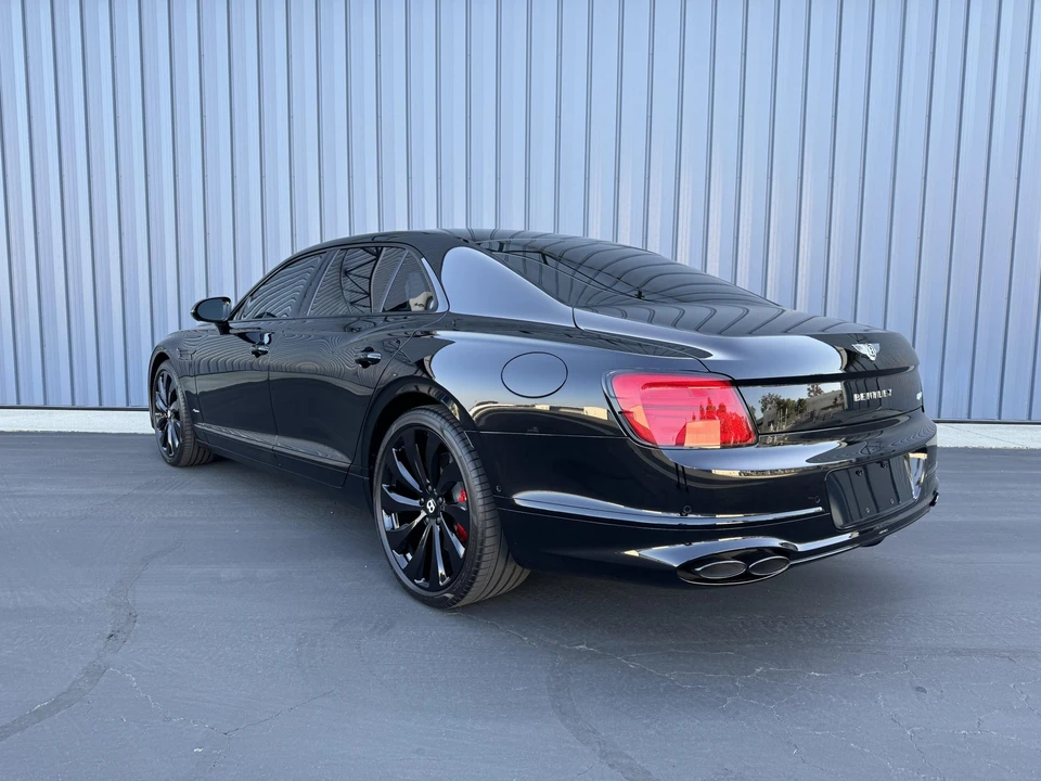 2023 Bentley Continental Flying Spur - Image 16 of 31
