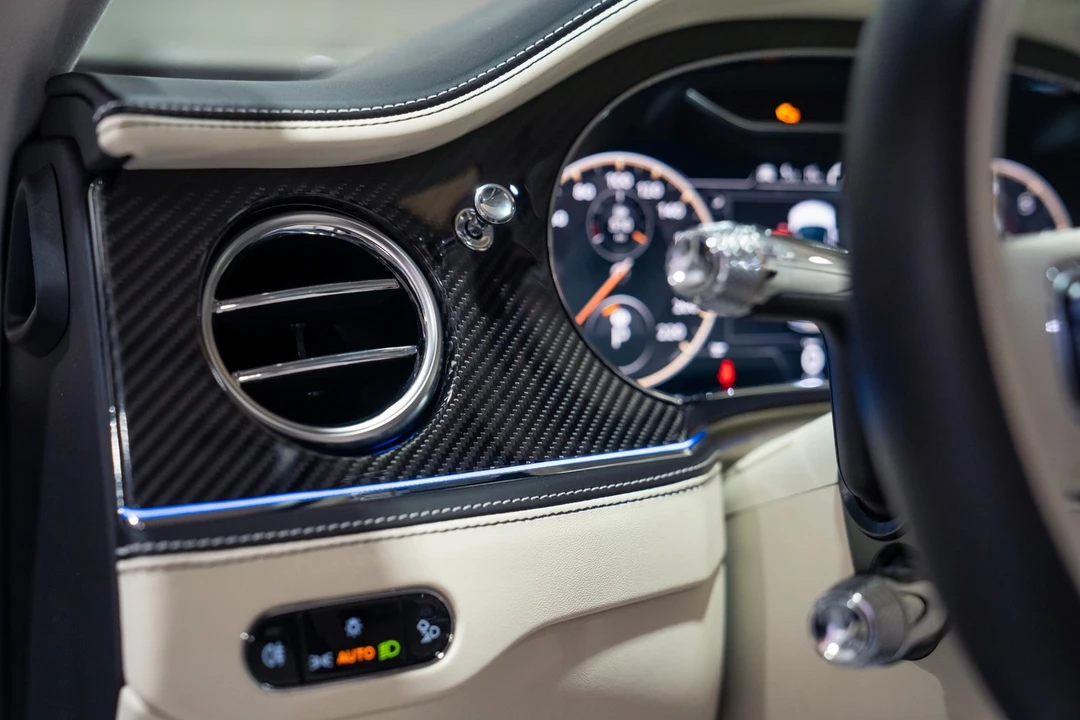 2023 Bentley Continental - Image 24 of 31