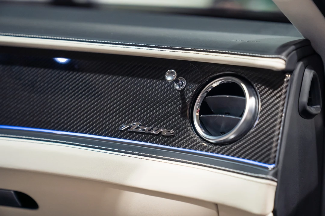 2023 Bentley Continental - Image 29 of 31