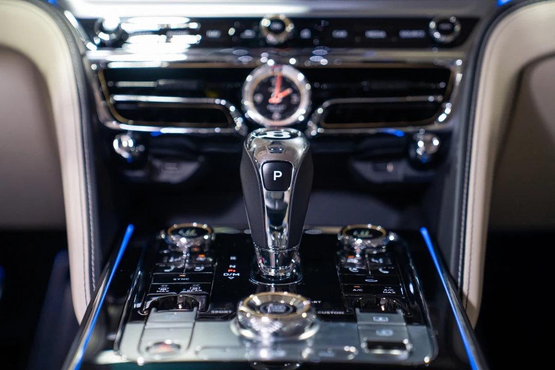 2023 Bentley Continental - Image 26 of 31