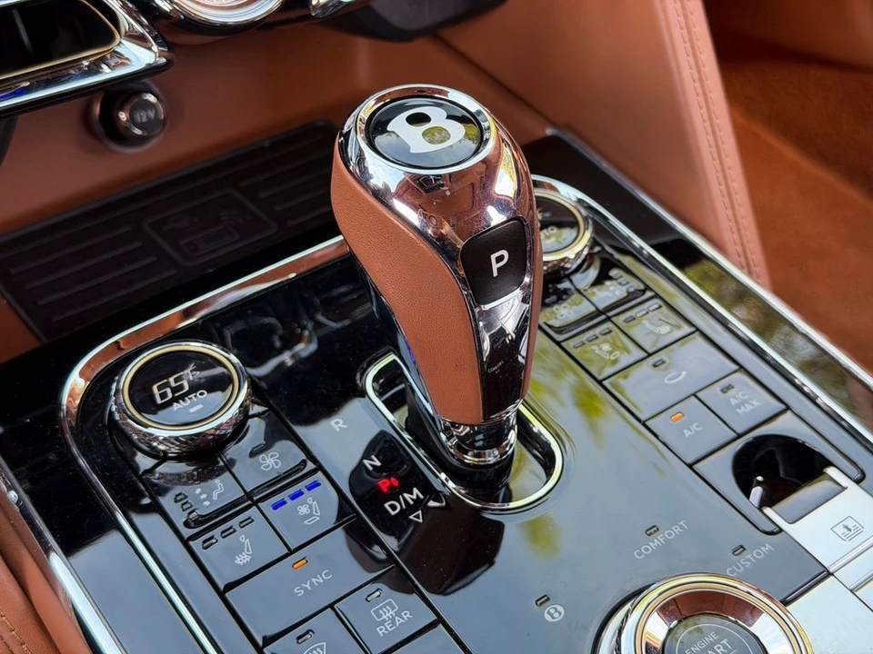 2023 Bentley Continental - Image 28 of 31
