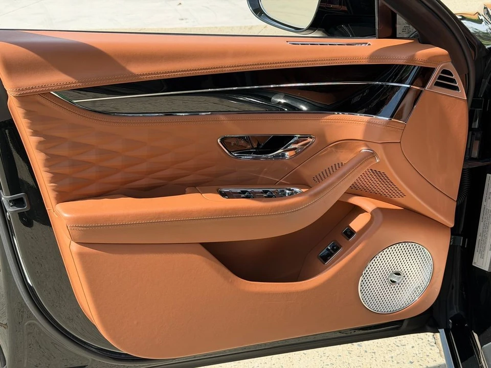 2023 Bentley Continental - Image 16 of 31