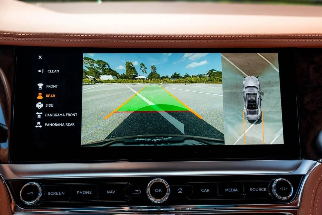 2023 Bentley Continental - Image 29 of 31
