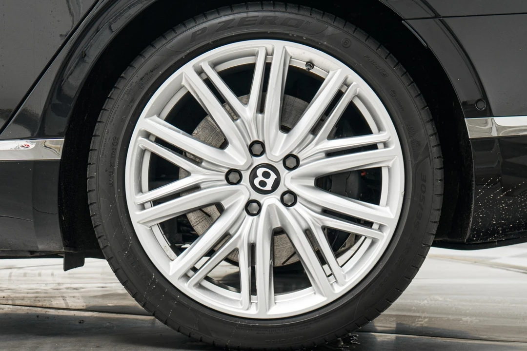 2023 Bentley Continental - Image 11 of 12