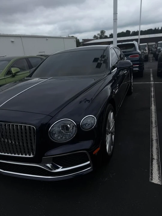 2023 Bentley Continental Flying Spur - Image 2 of 6