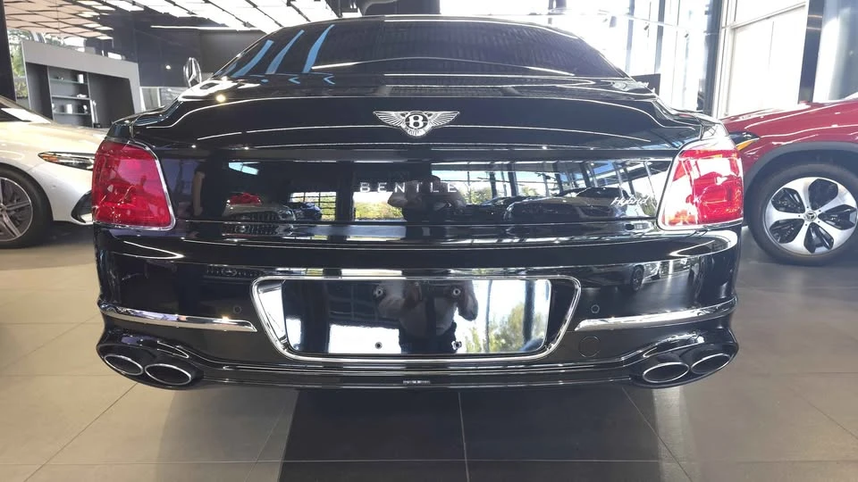 2023 Bentley Continental - Image 3 of 7