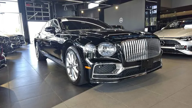 2023 Bentley Flying Spur Hybrid Sedan 4D