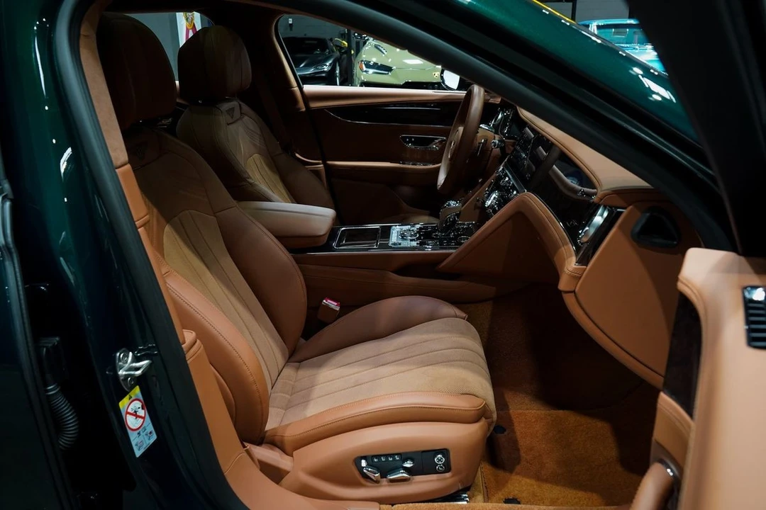 2023 Bentley Continental GT 3rd Gen - Image 30 of 31