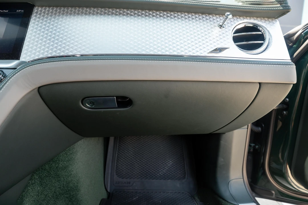 2023 Bentley Continental - Image 26 of 31
