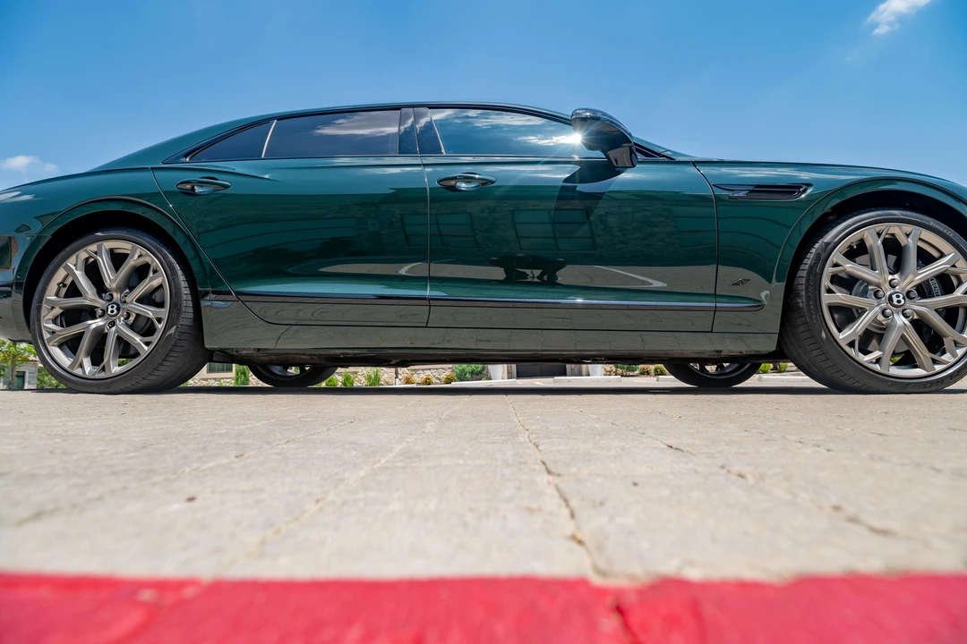 2023 Bentley Continental - Image 13 of 31
