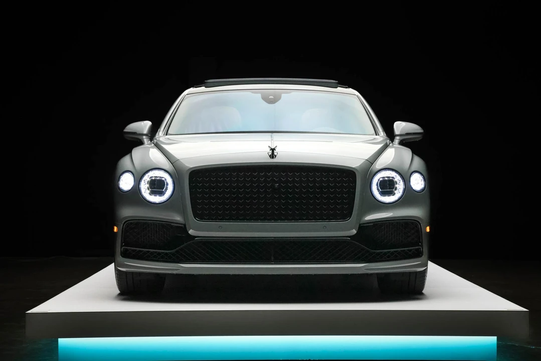 2023 Bentley Continental Flying Spur - Image 23 of 31