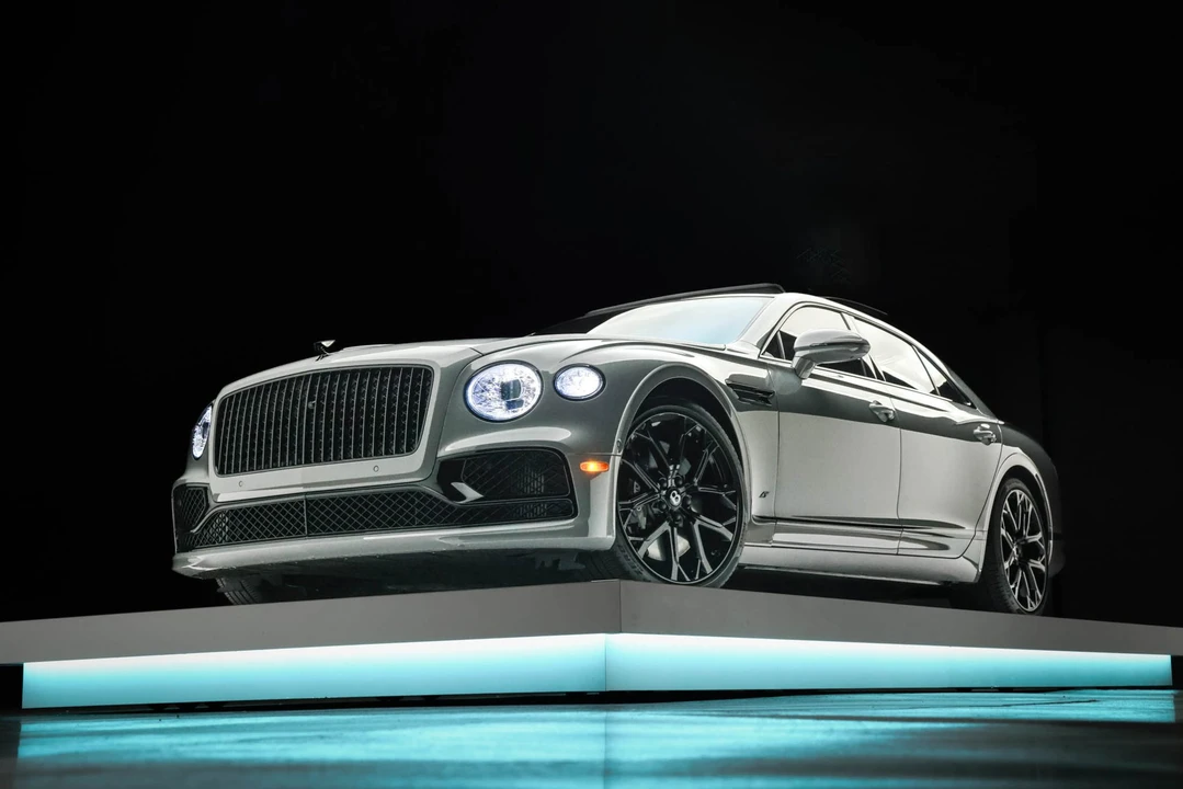 2023 Bentley Continental Flying Spur - Image 19 of 31