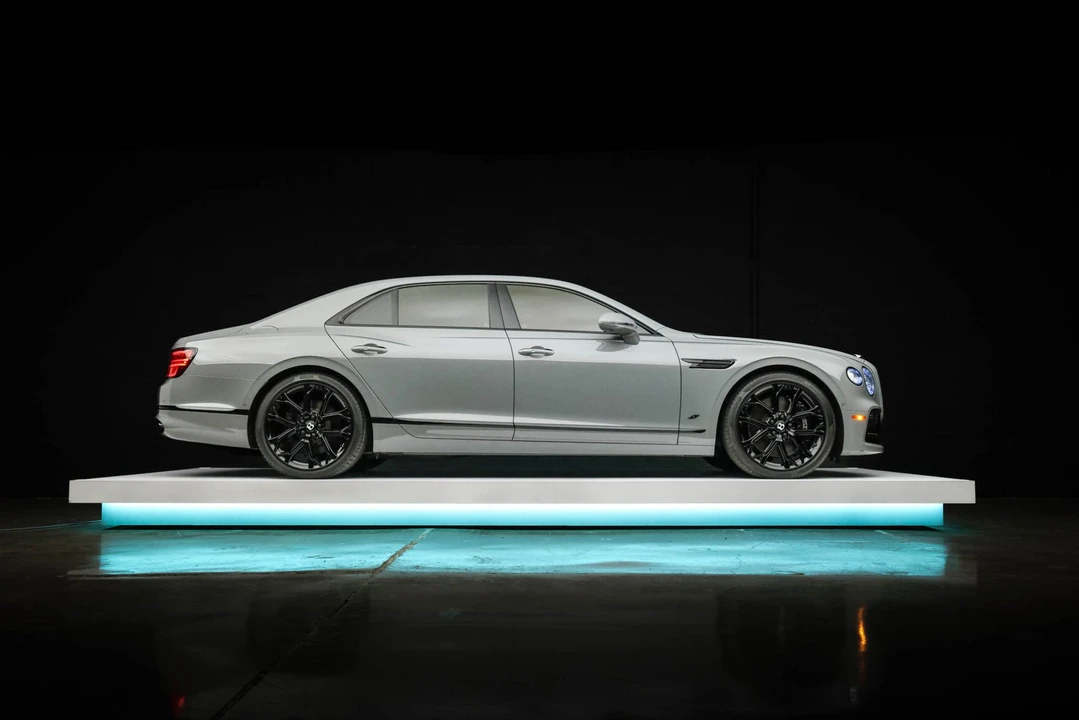 2023 Bentley Continental Flying Spur - Image 30 of 31