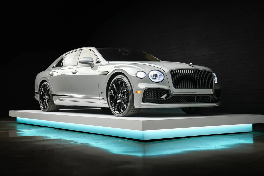 2023 Bentley Continental Flying Spur - Image 26 of 31