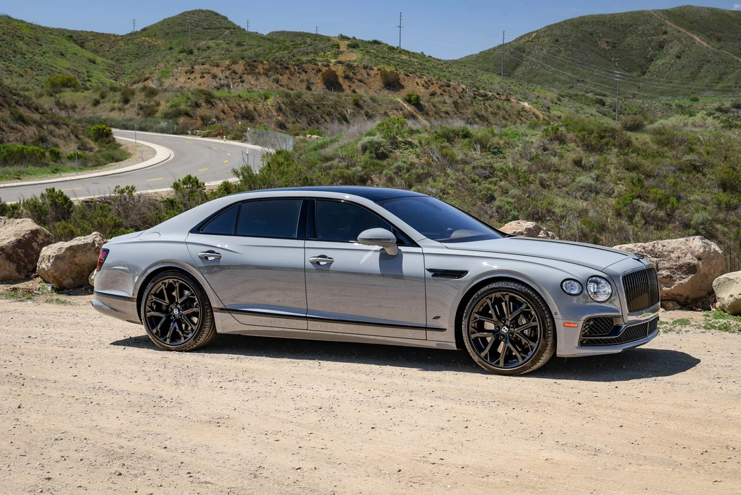 2023 Bentley Continental Flying Spur - Image 8 of 31