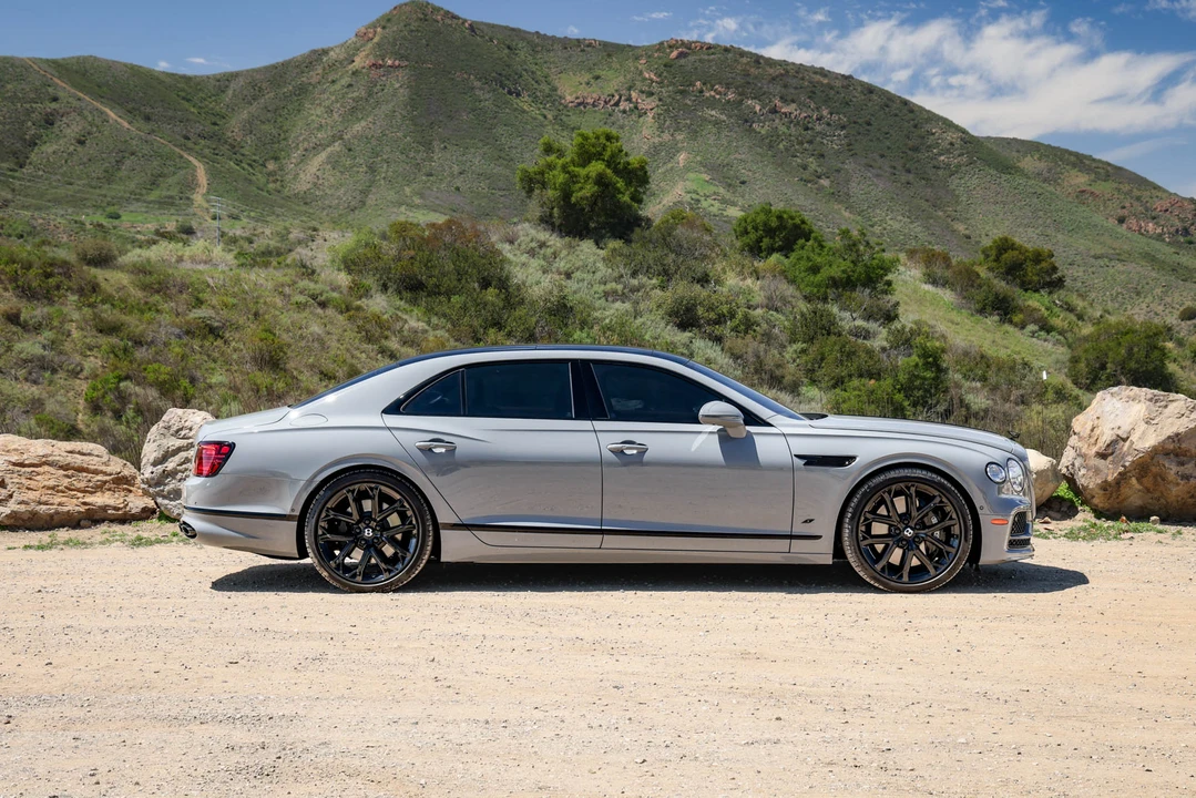 2023 Bentley Continental Flying Spur - Image 9 of 31
