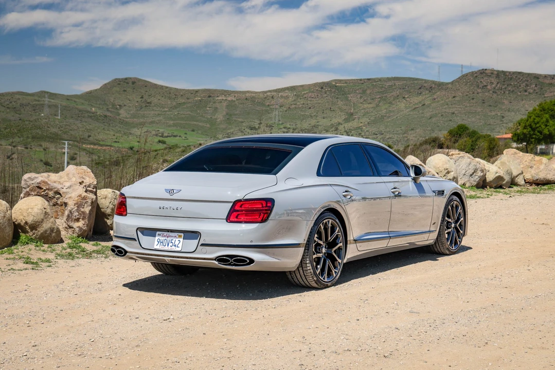 2023 Bentley Continental Flying Spur - Image 12 of 31