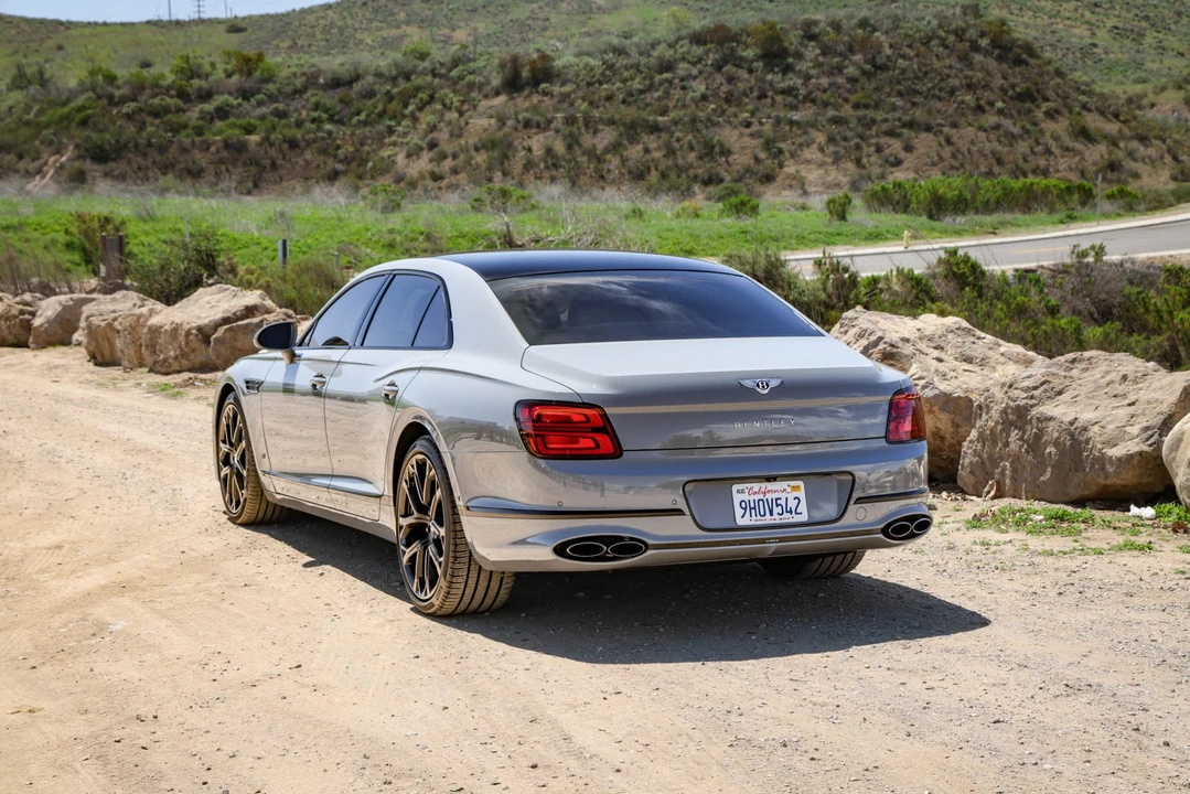 2023 Bentley Continental Flying Spur - Image 13 of 31