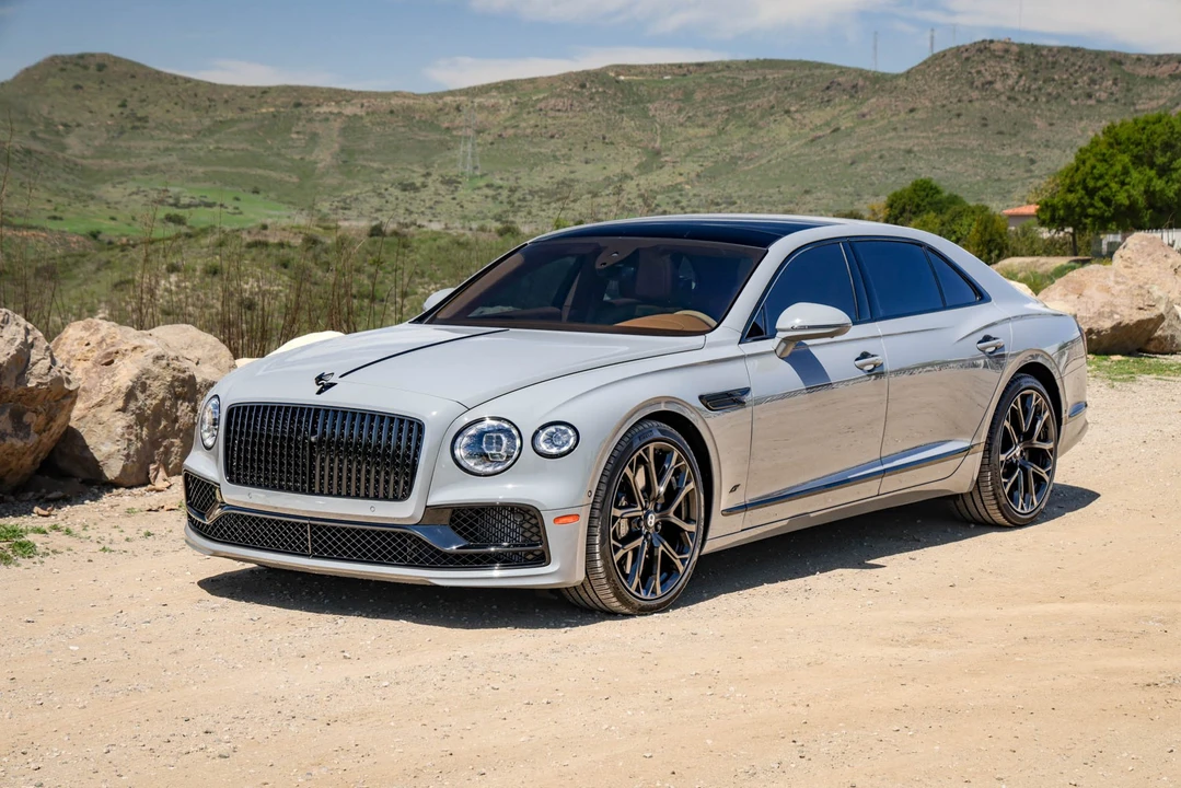 2023 Bentley Continental Flying Spur - Image 3 of 31